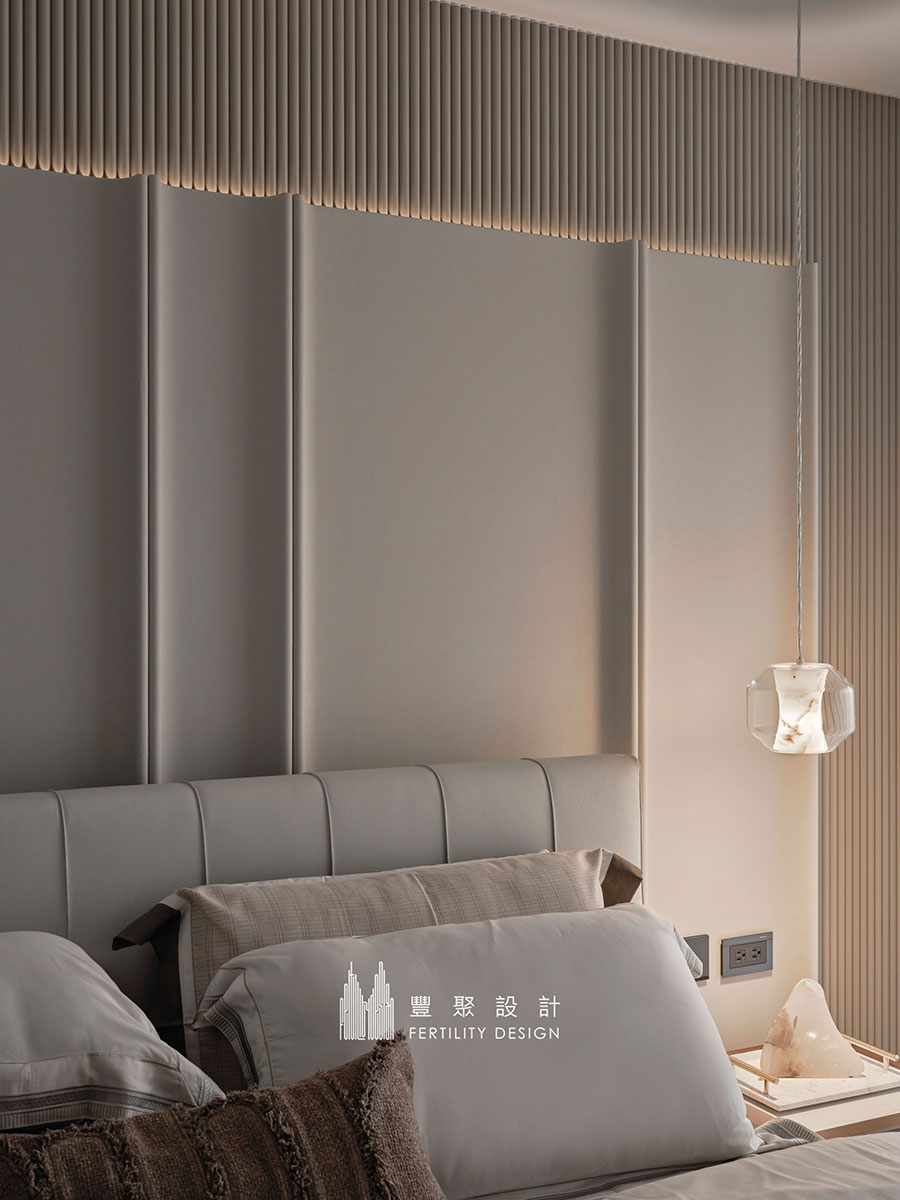 新竹室內設計-豪宅主臥室-繃皮革-床頭吊燈04