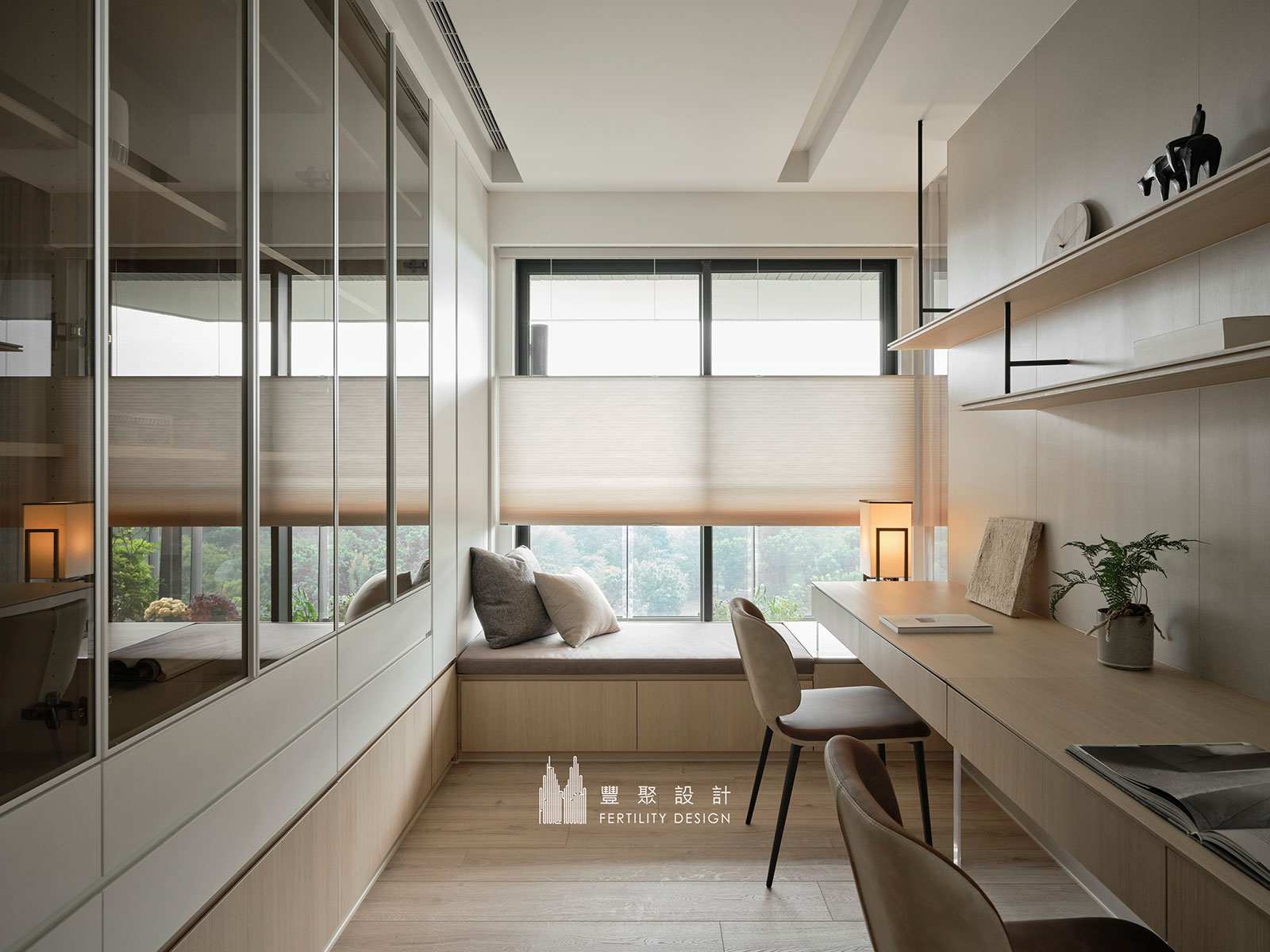 高雄大坪數住宅書房設計，簡約線條與舒適工作區