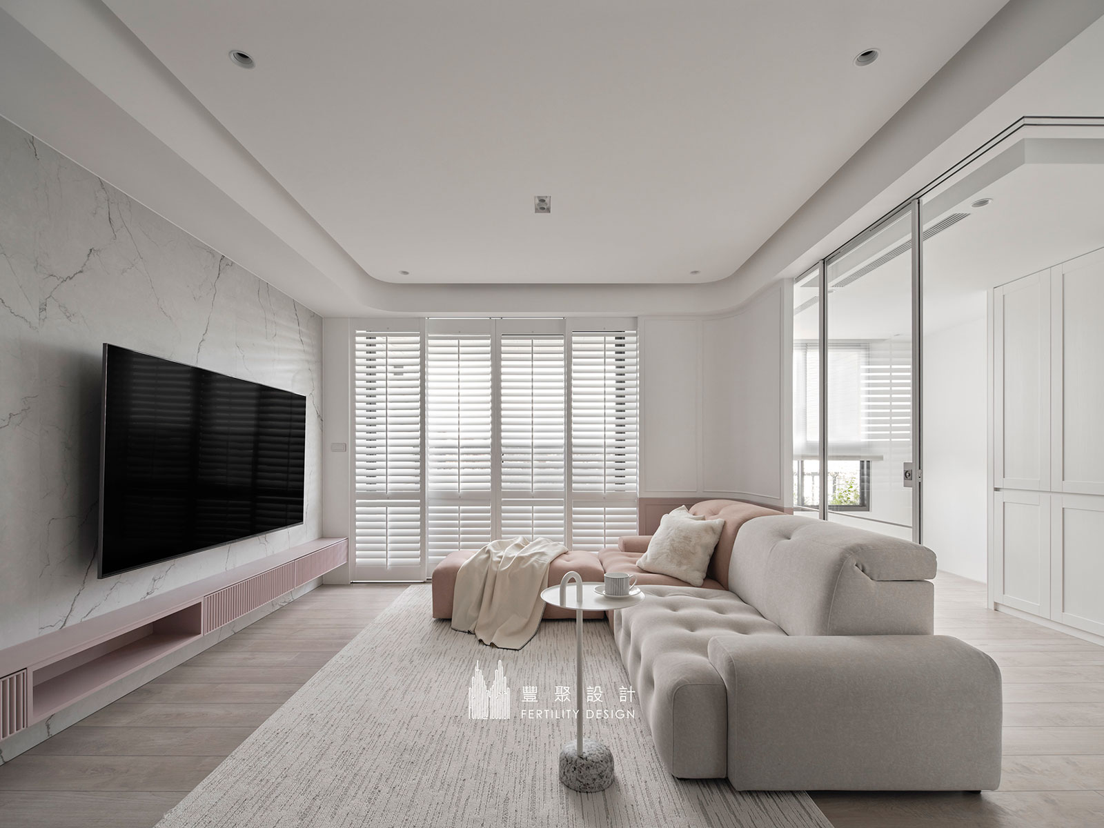 客變設計、台中室內設計、輕奢風設計、輕美式設計、框形木百葉